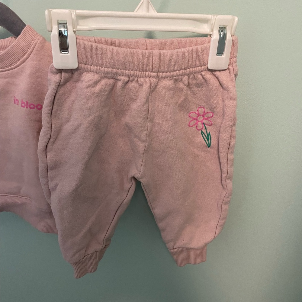 The Littlest In Bloom Sweatsuit - Picture 4 of 6